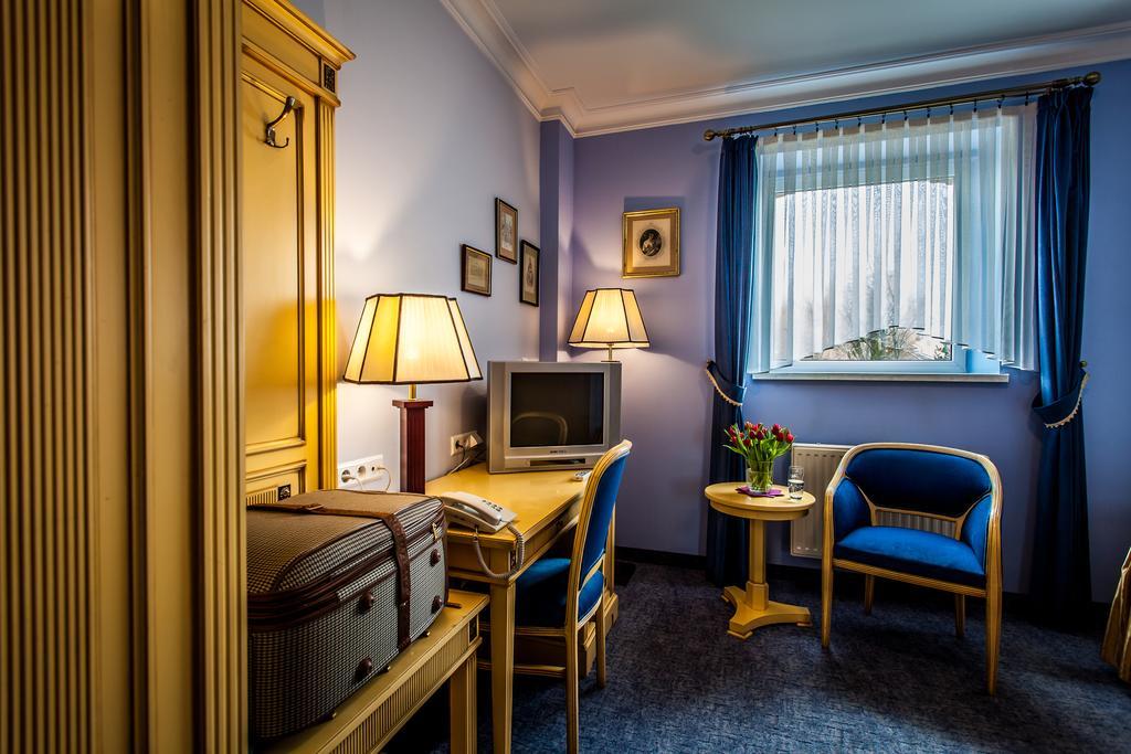 Hotel na Podzamczu Tarnowskie Góry Pokój zdjęcie