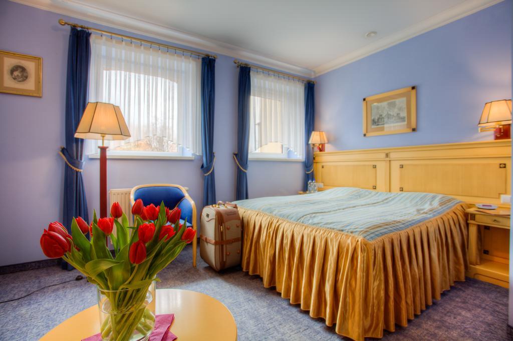 Hotel na Podzamczu Tarnowskie Góry Pokój zdjęcie