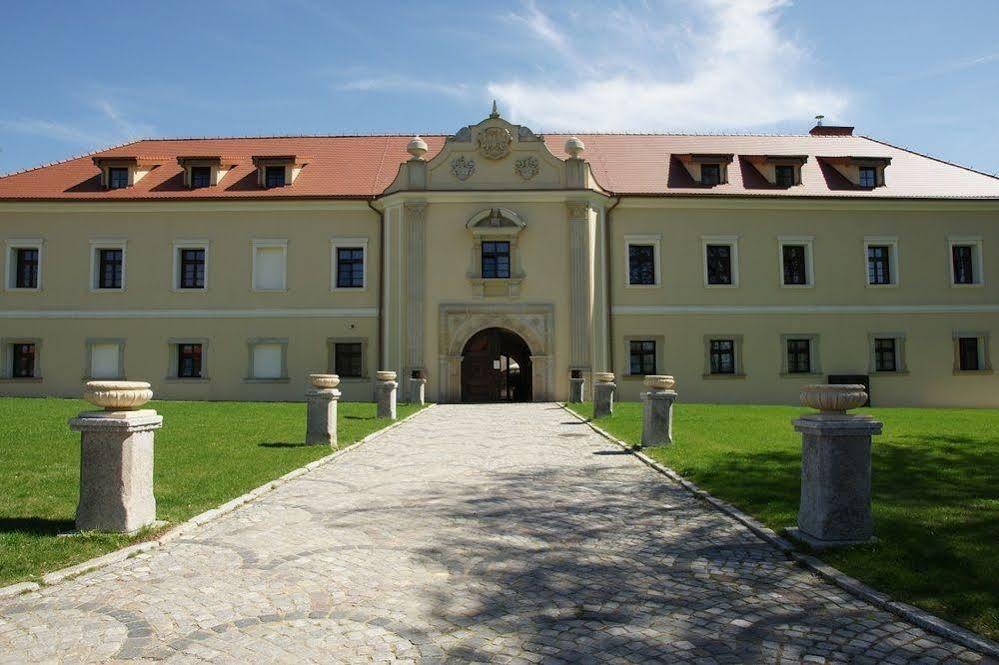 Hotel na Podzamczu Tarnowskie Góry Zewnętrze zdjęcie